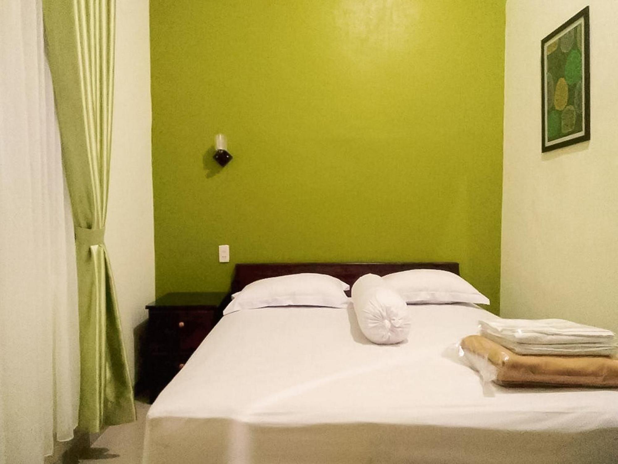 Hotel Reddoorz Near Pantai Pandan Sibolga 2 Halangan Esterno foto